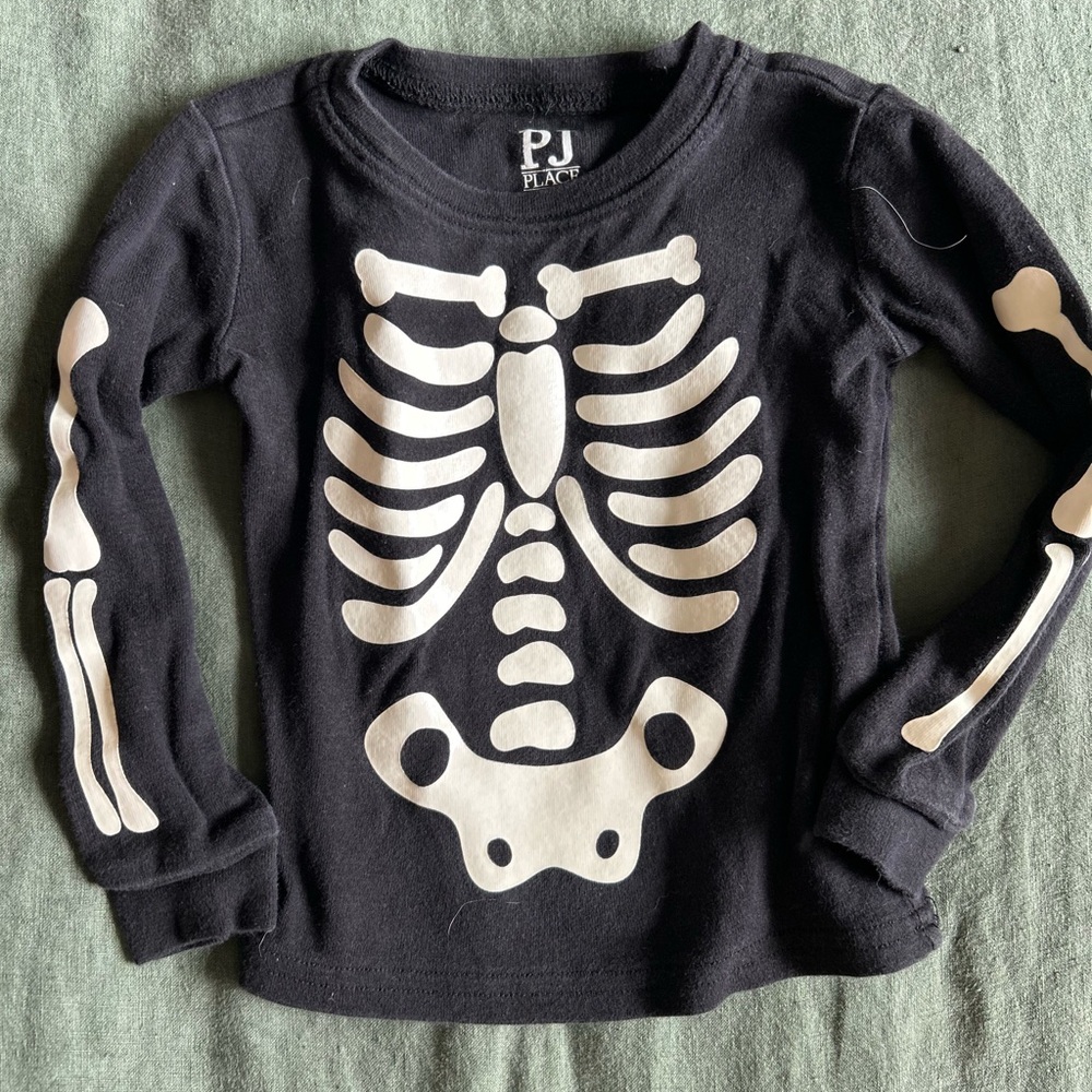 Place Black and White Long Sleeve Skeleton Tee